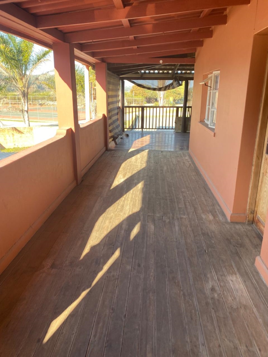 Commercial Property for Sale in Bergsig Western Cape